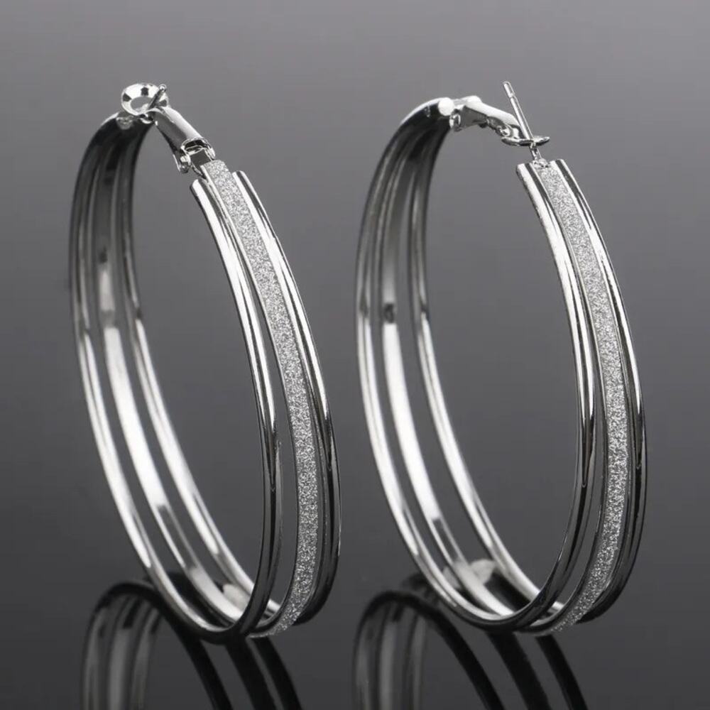NEW Large Frosted Silver-Tone Hoop Earrings Multi-layer Circles Hoops Sparkle